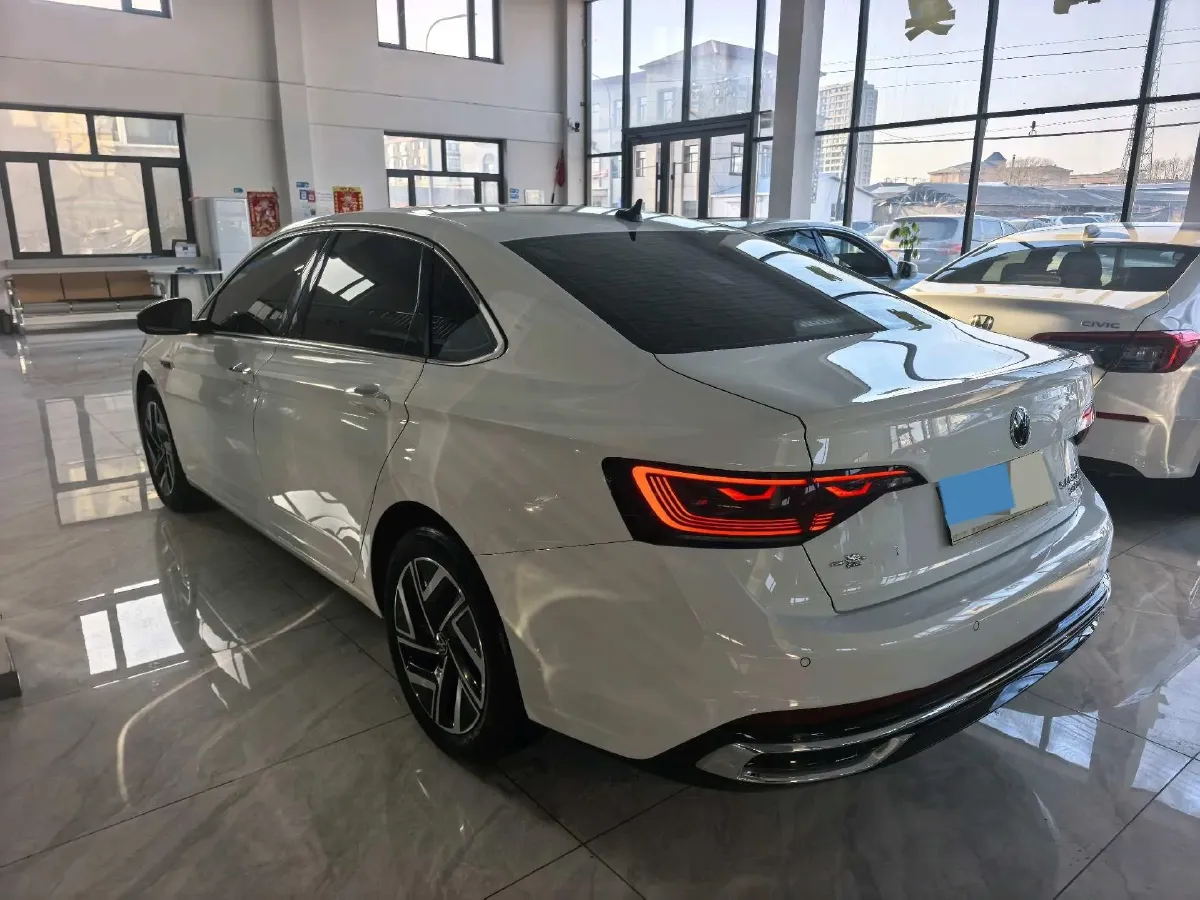 2023 Volkswagen Sagitar 1.5T 160HP L4 7DCT,autocango,china used car exporter,china ev exporter,chinese used car exporter,chinese used ev exporter