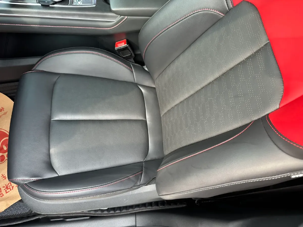 2022 ChangAn Oshan X7 Plus 1.5T 188HP L4 7DCT,autocango,china used car exporter,china ev exporter,chinese used car exporter,chinese used ev exporter