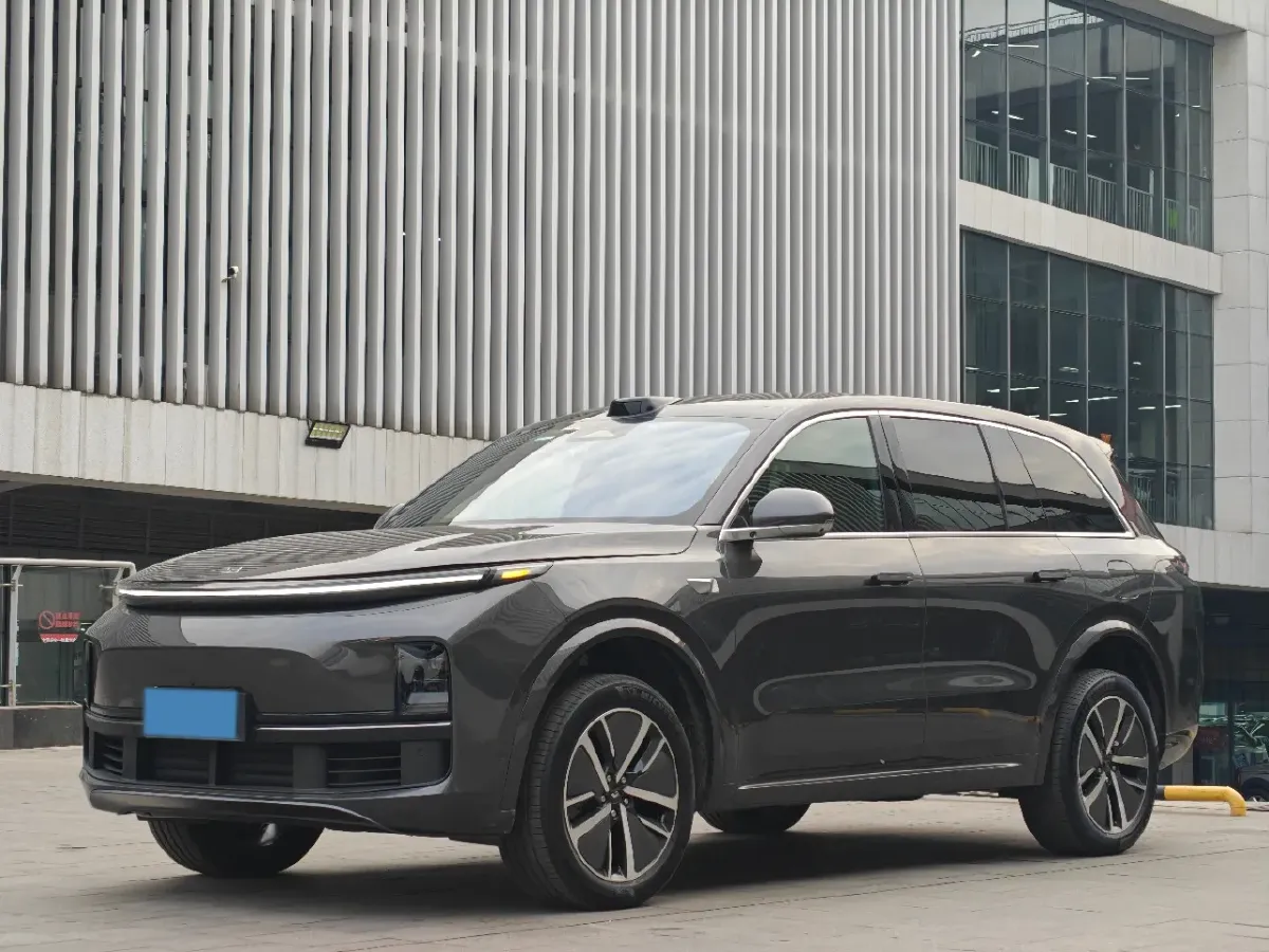 2024 Toyota Granvia 2.5L 189HP L4 E-CVT Hybrid,autocango,china used car exporter,china ev exporter,chinese used car exporter,chinese used ev exporter