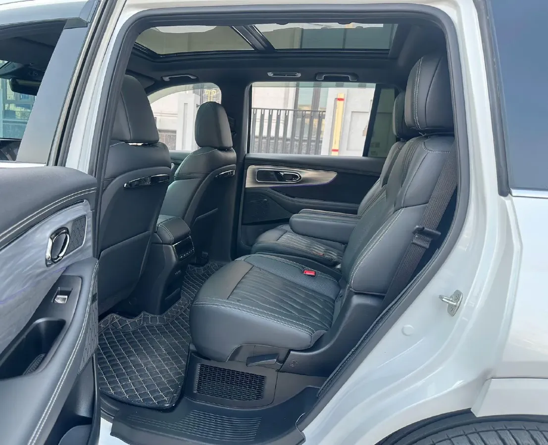 2022 GAC Trumpchi GS8 2.0T 190HP L4 E-CVT Hybrid,autocango,china used car exporter,china ev exporter,chinese used car exporter,chinese used ev exporter