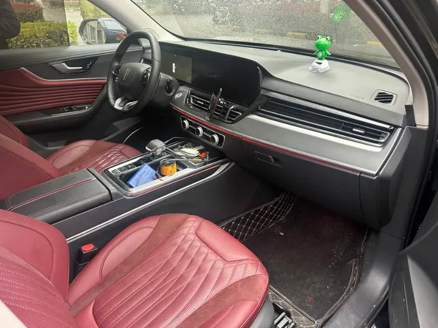 2023 HongQi HS5 2.0T 252HP L4 8AT,autocango,china used car exporter,china ev exporter,chinese used car exporter,chinese used ev exporter