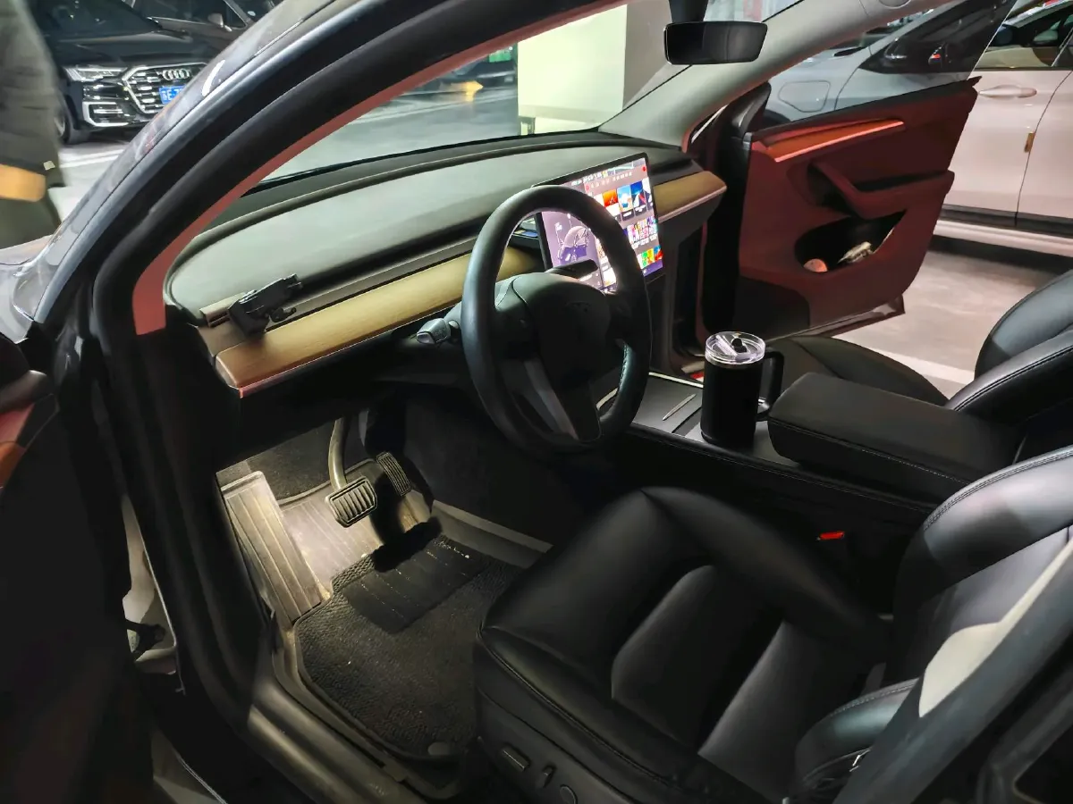 2021 Tesla Model Y BEV 60KWH,autocango,china used car exporter,china ev exporter,chinese used car exporter,chinese used ev exporter