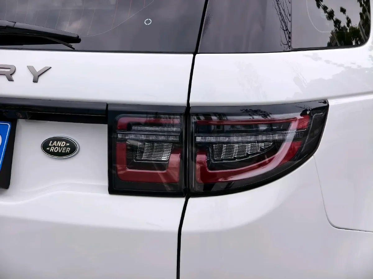 2020 Land Rover Discovery Sport 2.0T 249HP L4 9AT,autocango,china used car exporter,china ev exporter,chinese used car exporter,chinese used ev exporter