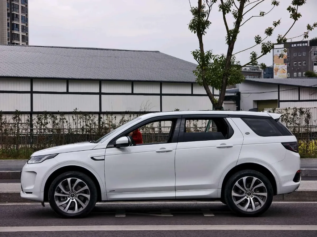2020 Land Rover Discovery Sport 2.0T 249HP L4 9AT,autocango,china used car exporter,china ev exporter,chinese used car exporter,chinese used ev exporter