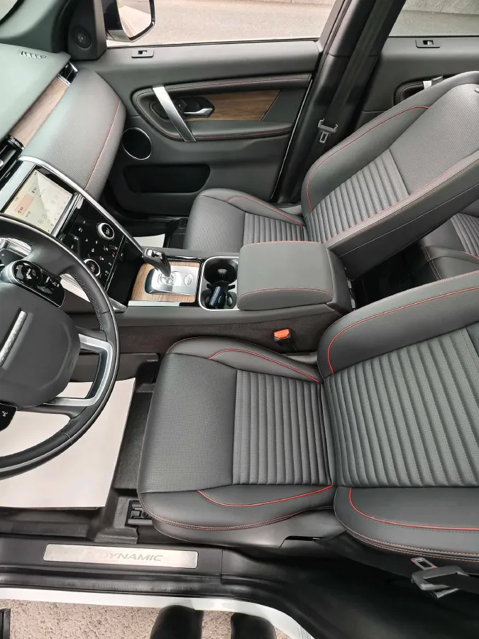 2020 Land Rover Discovery Sport 2.0T 249HP L4 9AT,autocango,china used car exporter,china ev exporter,chinese used car exporter,chinese used ev exporter