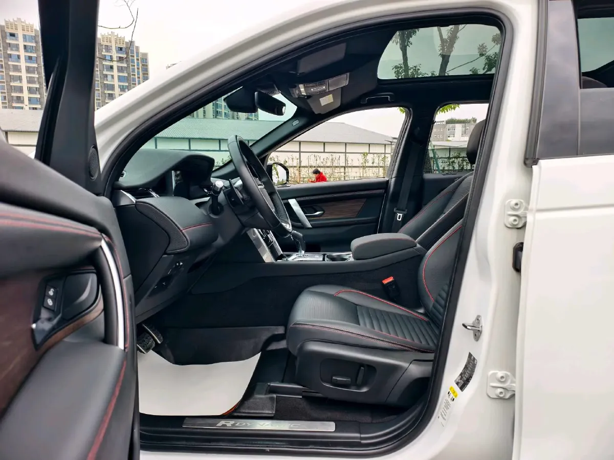 2020 Land Rover Discovery Sport 2.0T 249HP L4 9AT,autocango,china used car exporter,china ev exporter,chinese used car exporter,chinese used ev exporter