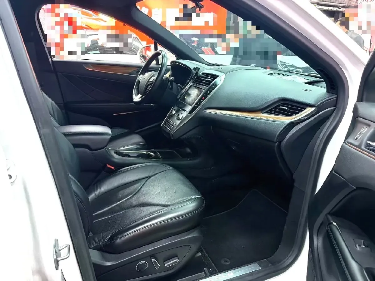 2019 Lincoln MKC 2.0T 203HP L4 6AT,autocango,china used car exporter,china ev exporter,chinese used car exporter,chinese used ev exporter