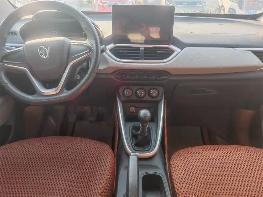 2021 BaoJun 510 1.5L 99HP L4 6MT,autocango,china used car exporter,china ev exporter,chinese used car exporter,chinese used ev exporter