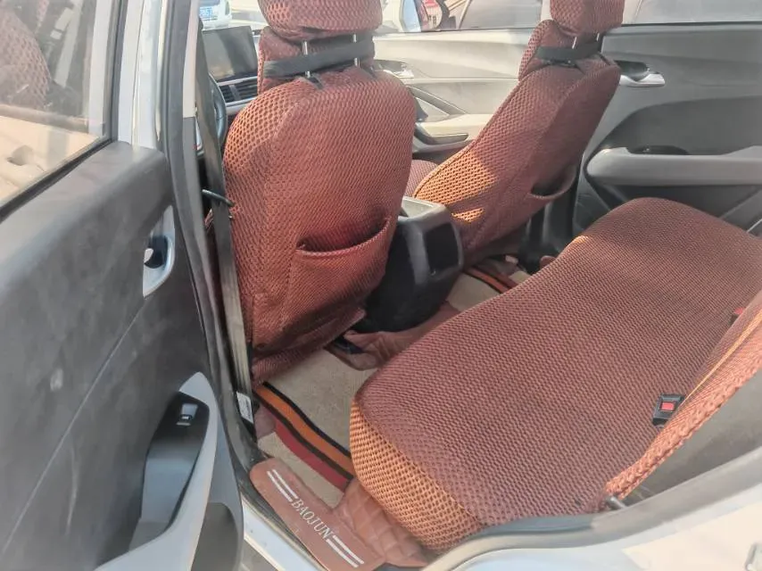 2021 BaoJun 510 1.5L 99HP L4 6MT,autocango,china used car exporter,china ev exporter,chinese used car exporter,chinese used ev exporter