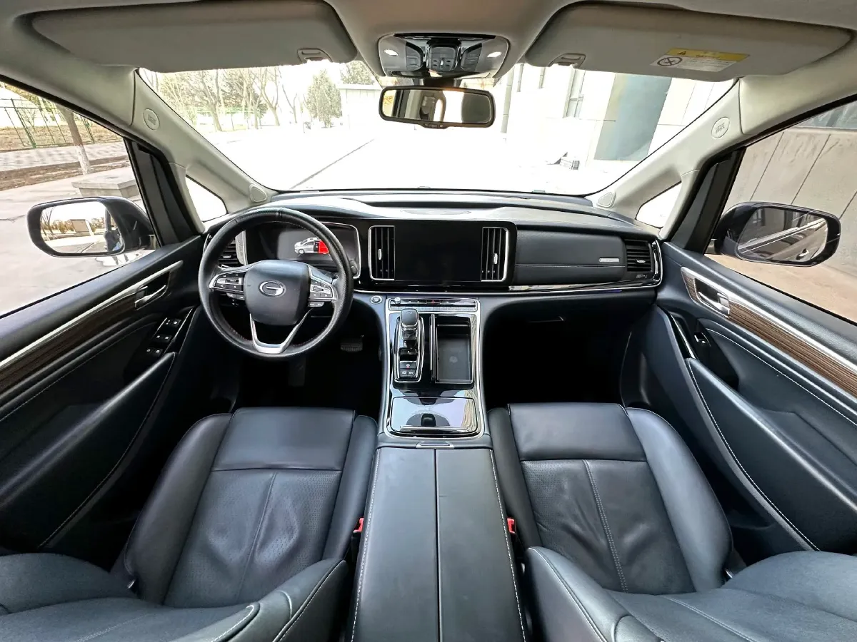 2021 GAC Trumpchi M8 2.0T 252HP L4 8AT,autocango,china used car exporter,china ev exporter,chinese used car exporter,chinese used ev exporter