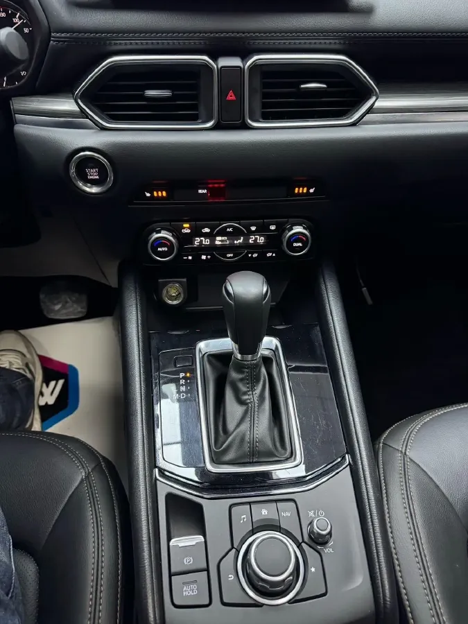 2022 MAXUS XinTu V90 2.0T 150HP L4 6AT,autocango,china used car exporter,china ev exporter,chinese used car exporter,chinese used ev exporter