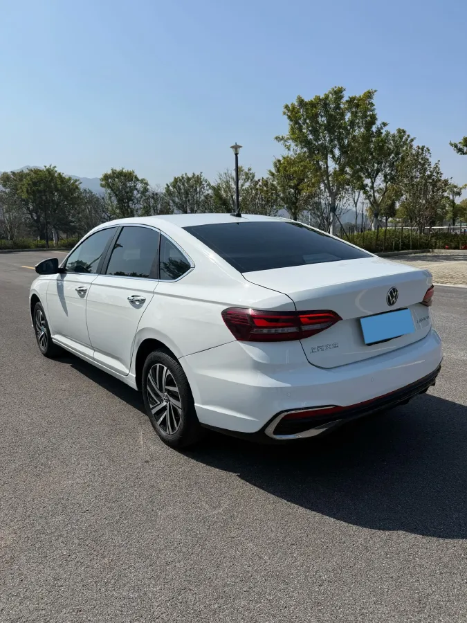 2024 Volkswagen Lavida 1.5L 110HP L4 6AT,autocango,china used car exporter,china ev exporter,chinese used car exporter,chinese used ev exporter