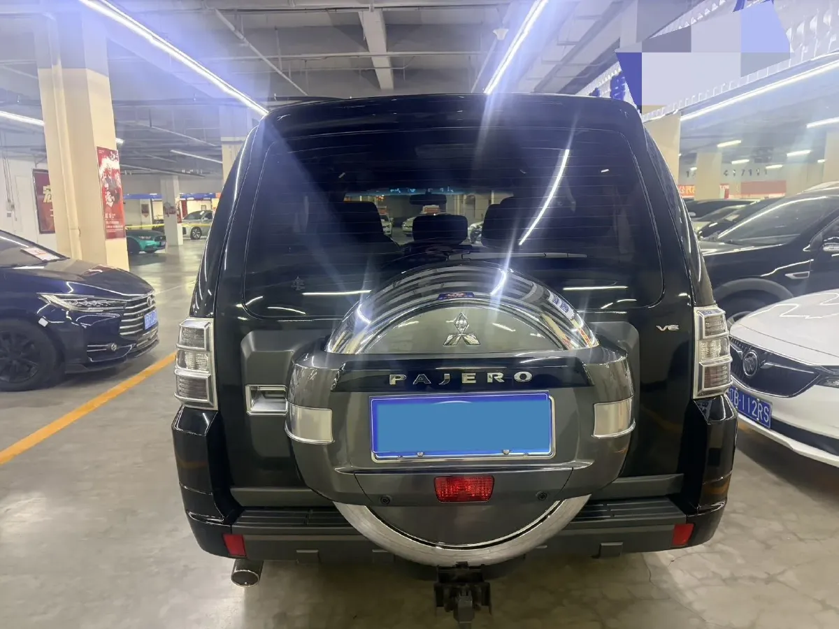 2016 Mitsubishi Pajero 3.0L 174HP V6 5AT,autocango,china used car exporter,china ev exporter,chinese used car exporter,chinese used ev exporter