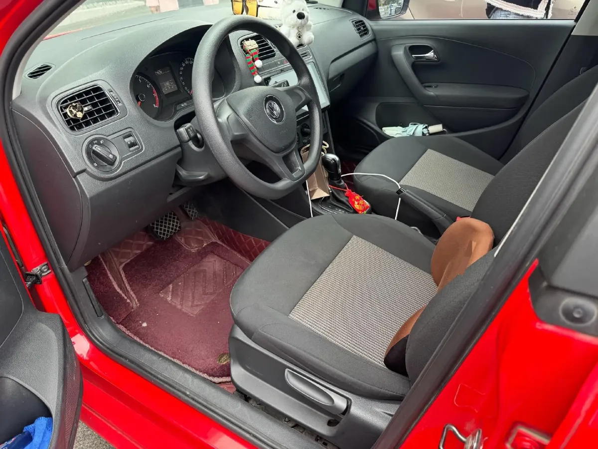 2016 Volkswagen Polo 1.4L 90HP L4 6AT,autocango,china used car exporter,china ev exporter,chinese used car exporter,chinese used ev exporter