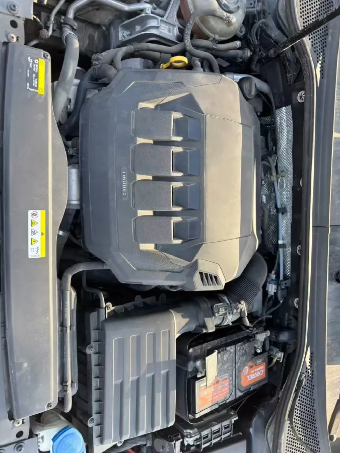 2020 Volkswagen Magotan 2.0T 186HP L4 7DCT,autocango,china used car exporter,china ev exporter,chinese used car exporter,chinese used ev exporter