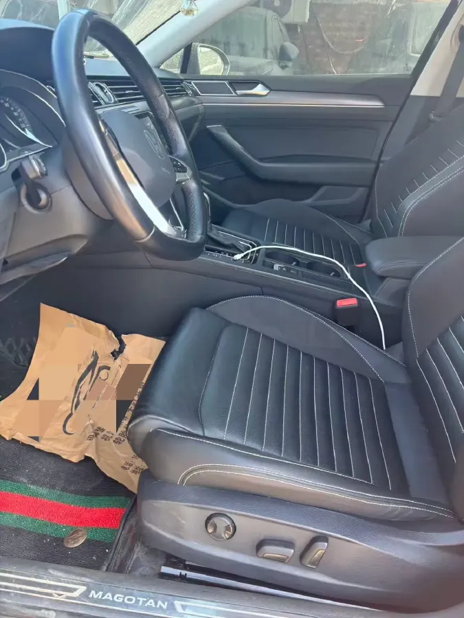 2020 Volkswagen Magotan 2.0T 186HP L4 7DCT,autocango,china used car exporter,china ev exporter,chinese used car exporter,chinese used ev exporter