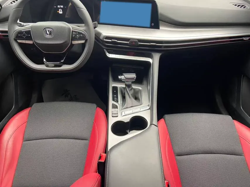 2023 ChangAn CS35 Plus 1.4T 160HP L4 7DCT,autocango,china used car exporter,china ev exporter,chinese used car exporter,chinese used ev exporter