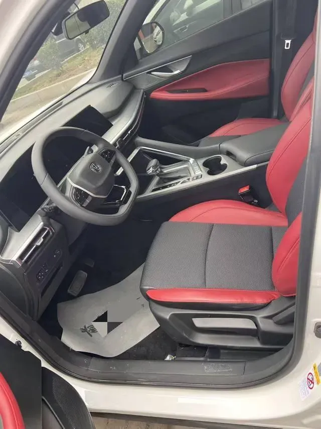 2023 ChangAn CS35 Plus 1.4T 160HP L4 7DCT,autocango,china used car exporter,china ev exporter,chinese used car exporter,chinese used ev exporter