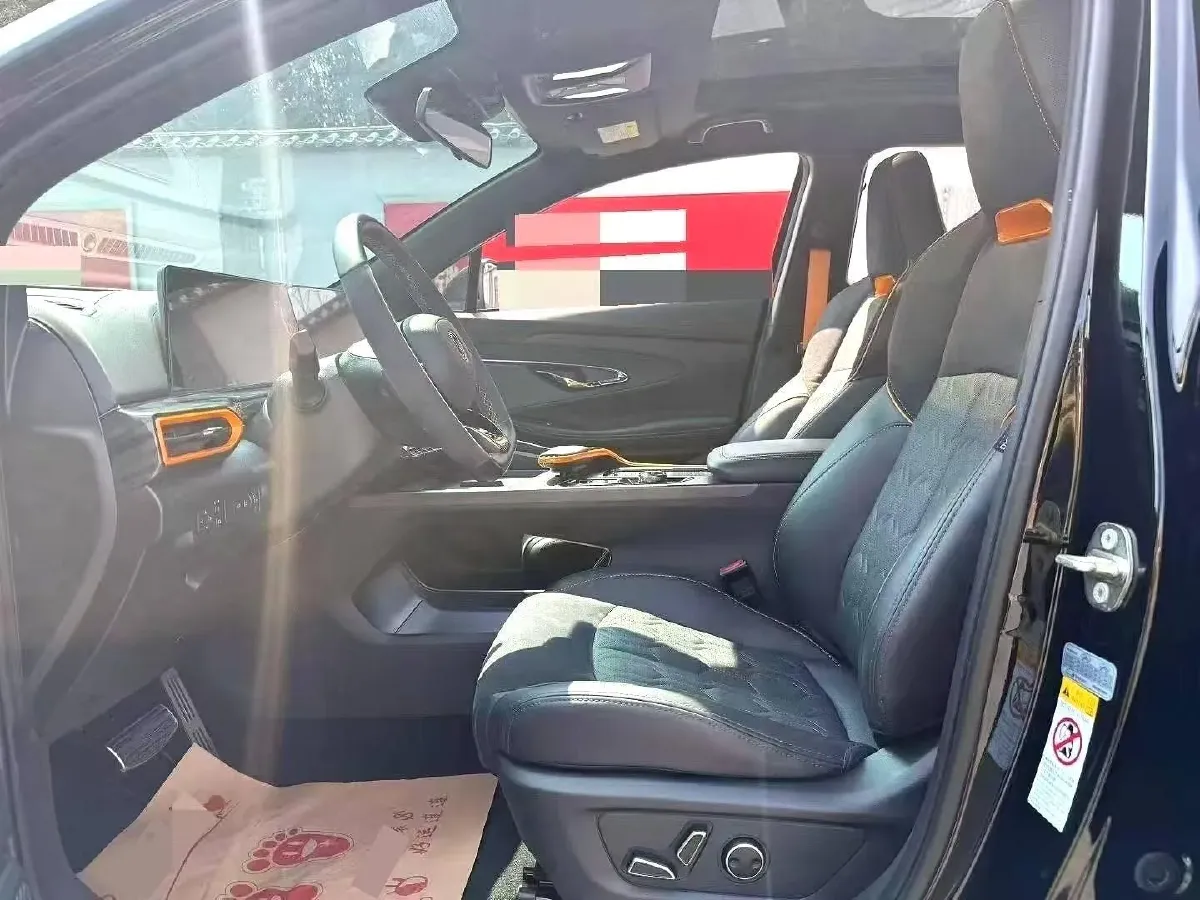 2022 ChangAn UNI-T 1.5T 188HP L4 7DCT,autocango,china used car exporter,china ev exporter,chinese used car exporter,chinese used ev exporter