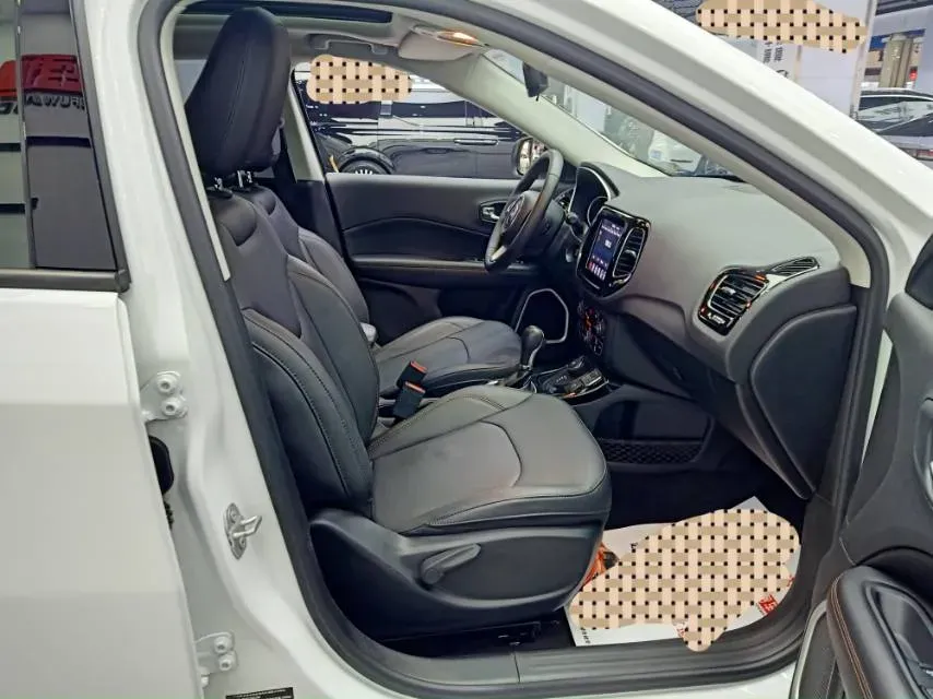 2019 Jeep Compass 1.3T 173HP L4 9AT,autocango,china used car exporter,china ev exporter,chinese used car exporter,chinese used ev exporter