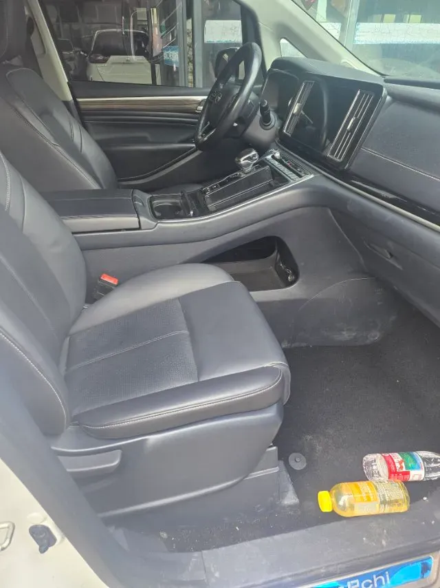 2021 GAC Trumpchi M8 2.0T 252HP L4 8AT,autocango,china used car exporter,china ev exporter,chinese used car exporter,chinese used ev exporter