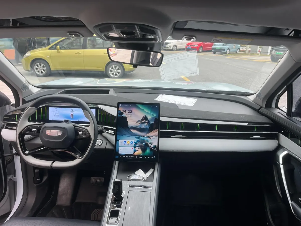 2024 Geely StarRay 1.5T 181HP L4 7DCT,autocango,china used car exporter,china ev exporter,chinese used car exporter,chinese used ev exporter