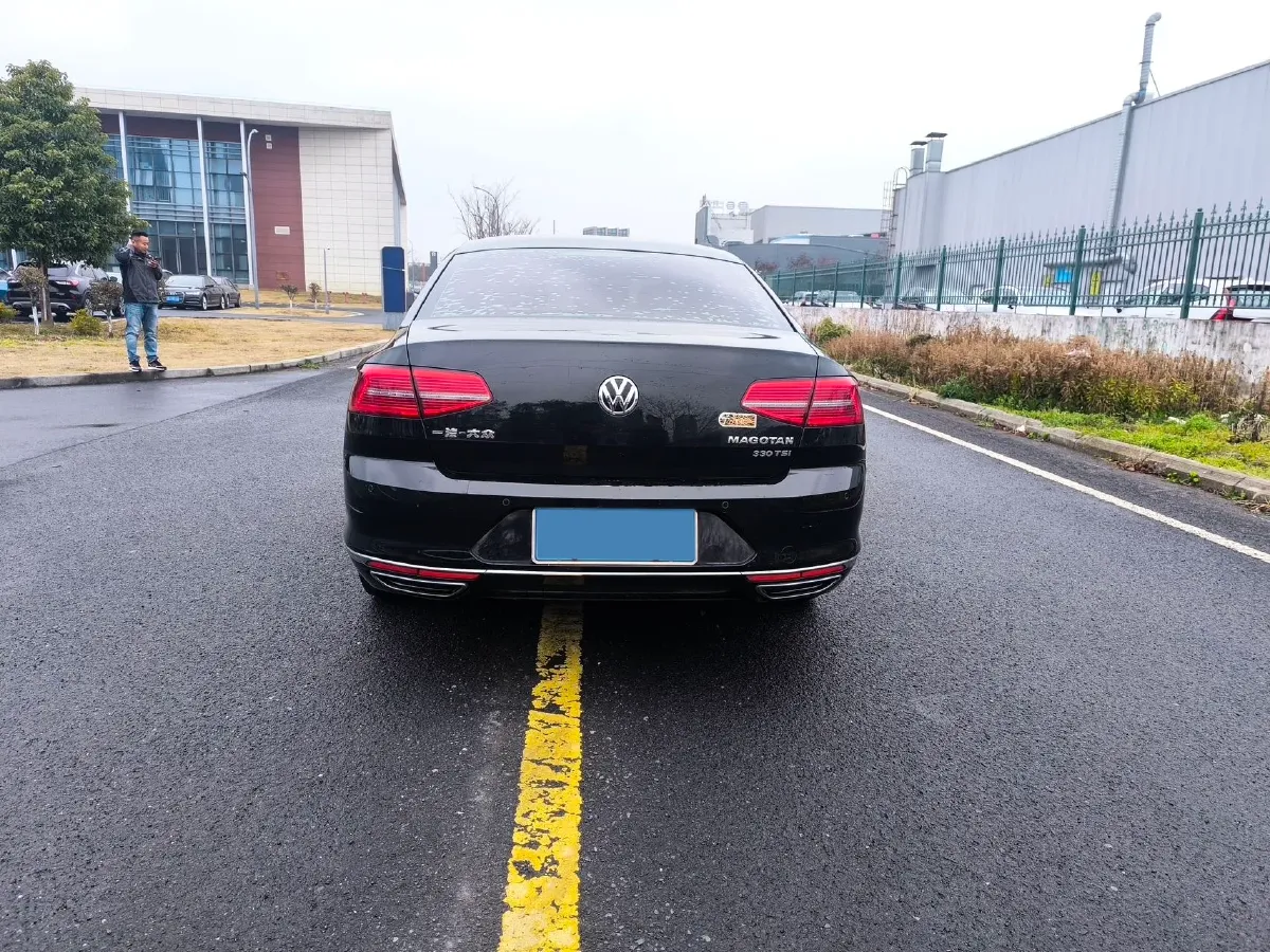 2018 Volkswagen Magotan 1.8T 180HP L4 7DCT,autocango,china used car exporter,china ev exporter,chinese used car exporter,chinese used ev exporter