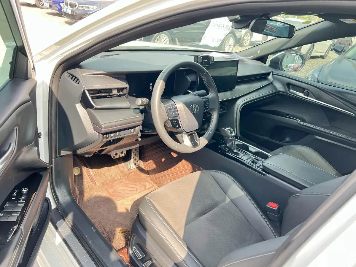 2024 Toyota Camry 2.0L 173HP L4 CVT,autocango,china used car exporter,china ev exporter,chinese used car exporter,chinese used ev exporter