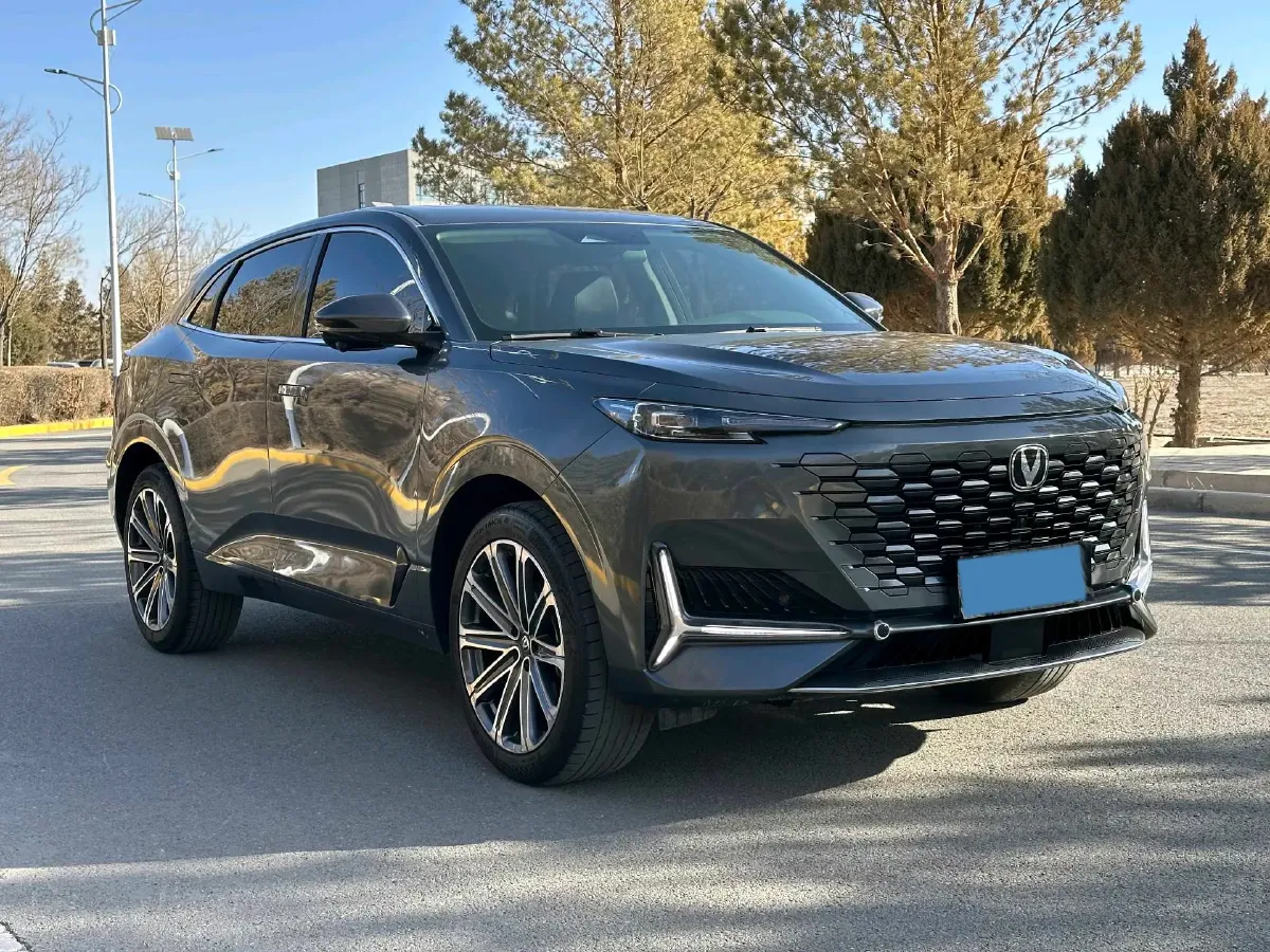 2023 ChangAn UNI-K 2.0T 233HP L4 8AT,autocango,china used car exporter,china ev exporter,chinese used car exporter,chinese used ev exporter