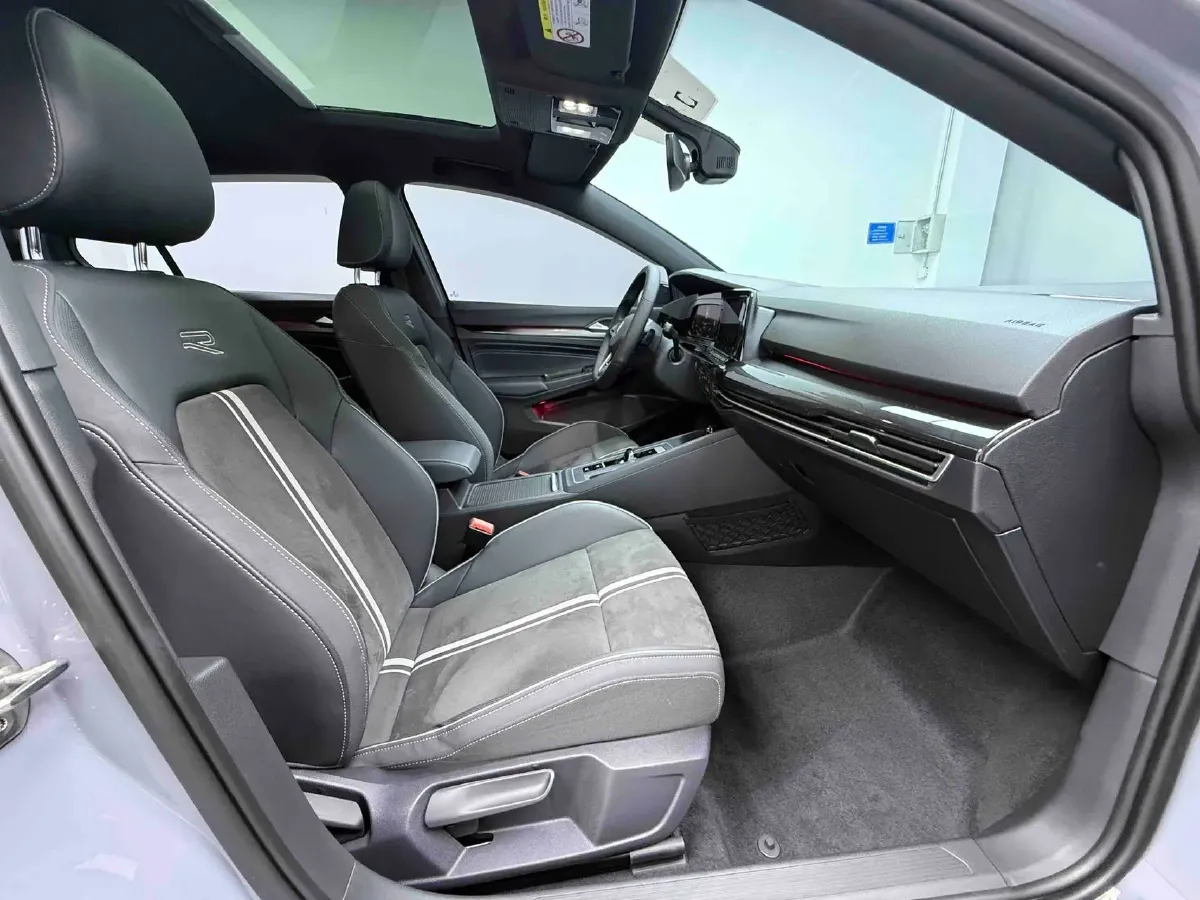 2023 Volkswagen Golf 1.4T 150HP L4 7DCT,autocango,china used car exporter,china ev exporter,chinese used car exporter,chinese used ev exporter