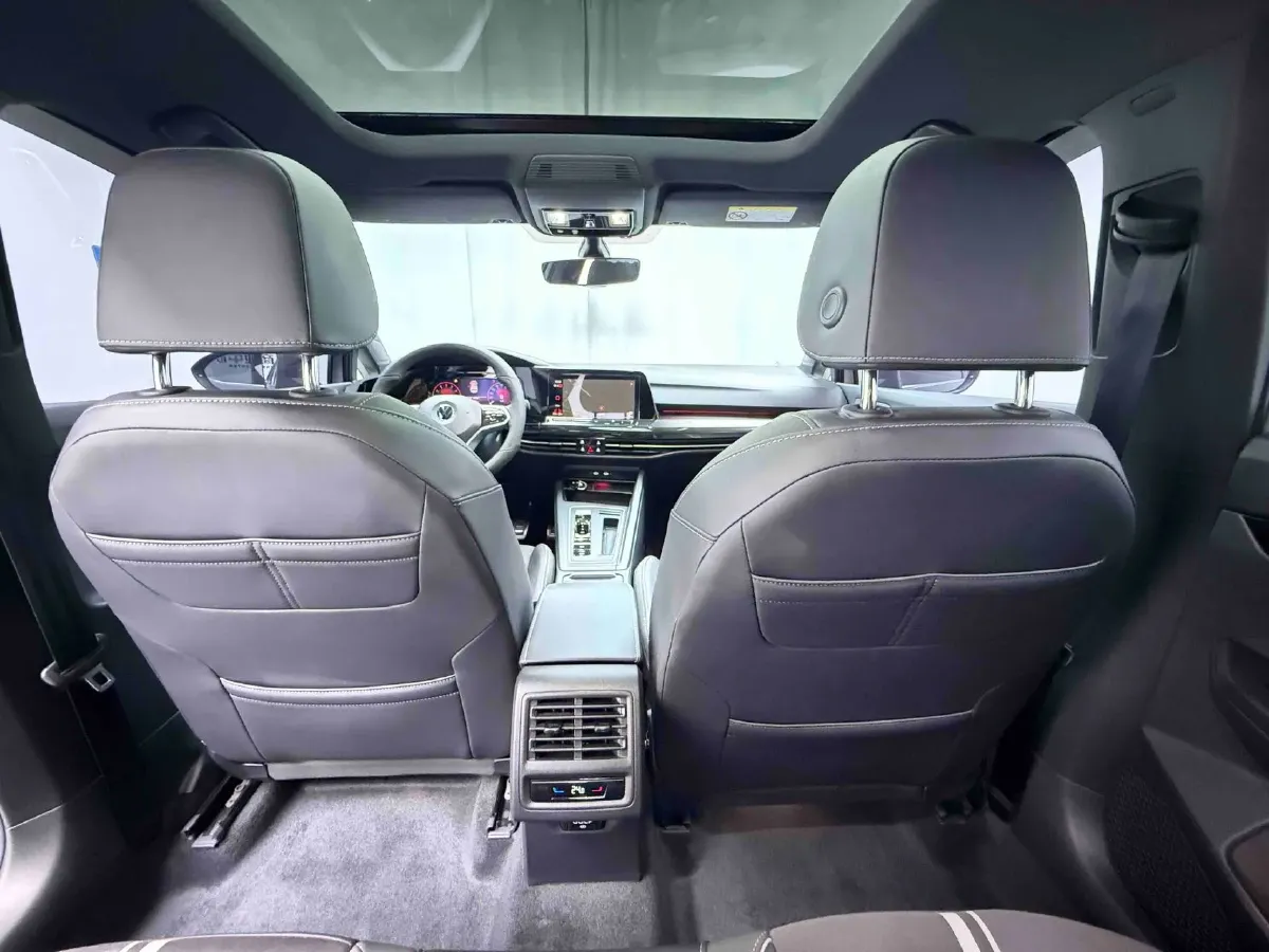 2023 Volkswagen Golf 1.4T 150HP L4 7DCT,autocango,china used car exporter,china ev exporter,chinese used car exporter,chinese used ev exporter