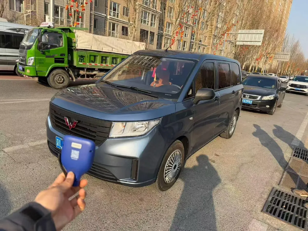 2019 WuLing HongGuang Plus 1.5T 147HP L4 6MT,autocango,china used car exporter,china ev exporter,chinese used car exporter,chinese used ev exporter
