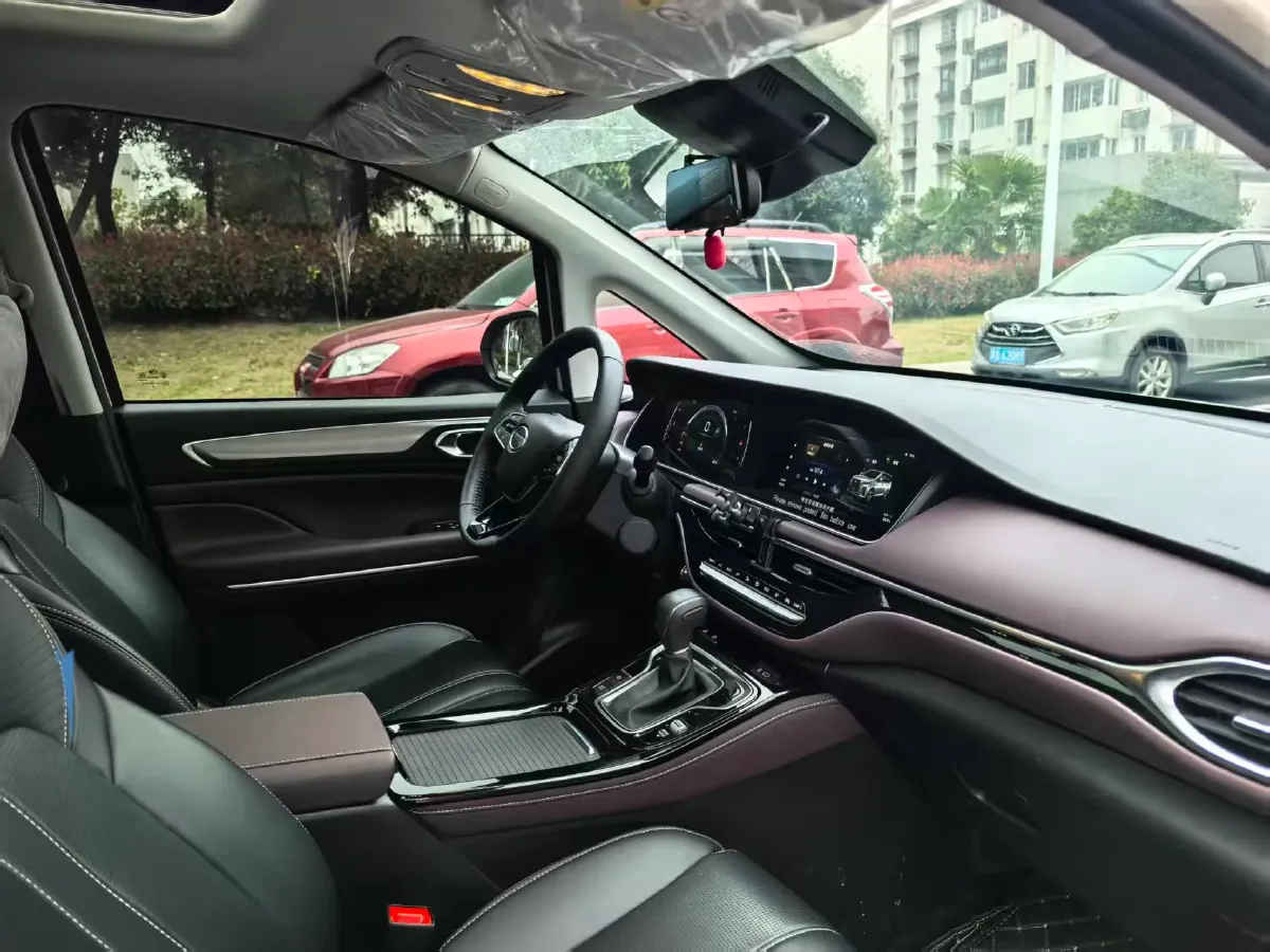 2023 GAC Trumpchi M6 1.5T 177HP L4 7DCT,autocango,china used car exporter,china ev exporter,chinese used car exporter,chinese used ev exporter