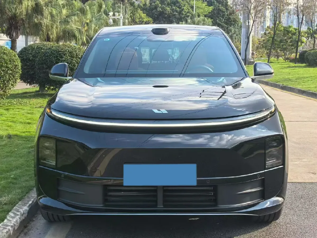 2025 Li L6 Range Extended 154HP L4 REEV,autocango,china used car exporter,china ev exporter,chinese used car exporter,chinese used ev exporter