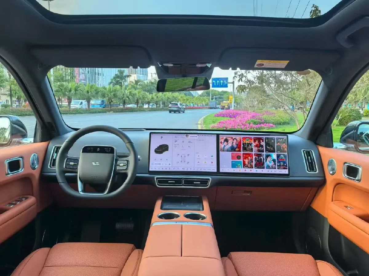 2025 Li L6 Range Extended 154HP L4 REEV,autocango,china used car exporter,china ev exporter,chinese used car exporter,chinese used ev exporter