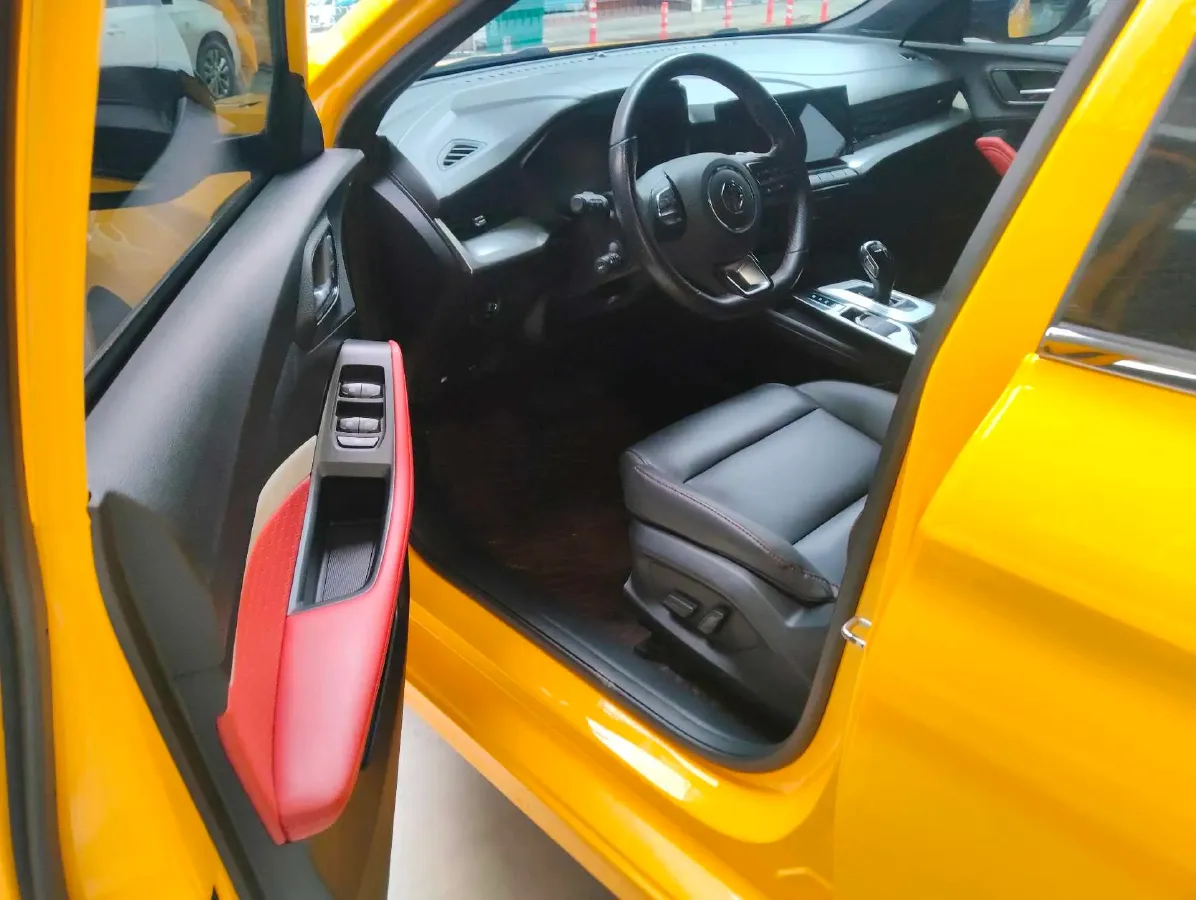 2022 MG 5 1.5T 173HP L4 7DCT,autocango,china used car exporter,china ev exporter,chinese used car exporter,chinese used ev exporter