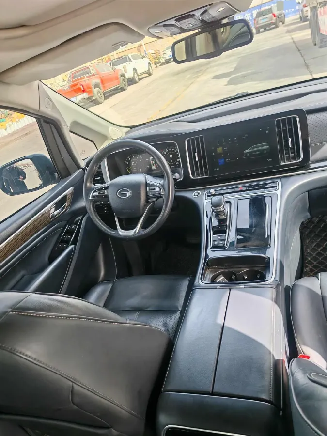 2021 GAC Trumpchi M8 2.0T 252HP L4 8AT,autocango,china used car exporter,china ev exporter,chinese used car exporter,chinese used ev exporter