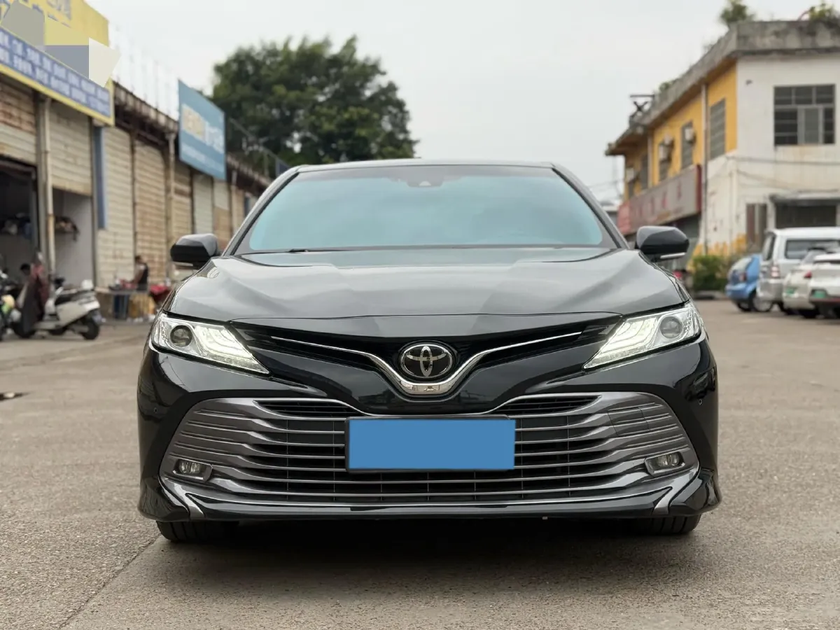 2019 Toyota Camry 2.5L 209HP L4 8AT,autocango,china used car exporter,china ev exporter,chinese used car exporter,chinese used ev exporter