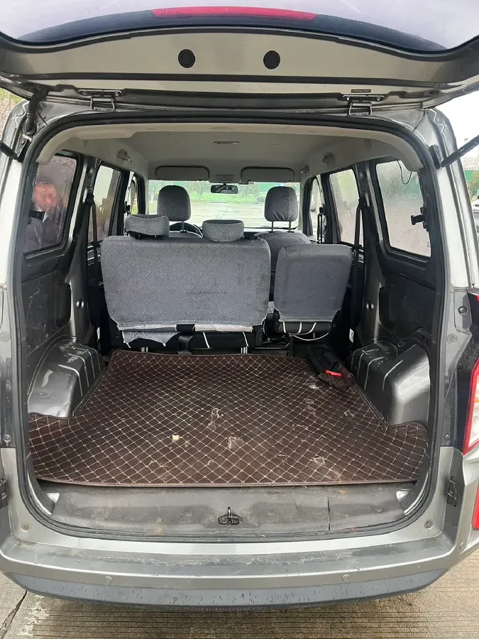 2019 WuLing HongGuang Plus 1.5T 147HP L4 6MT,autocango,china used car exporter,china ev exporter,chinese used car exporter,chinese used ev exporter