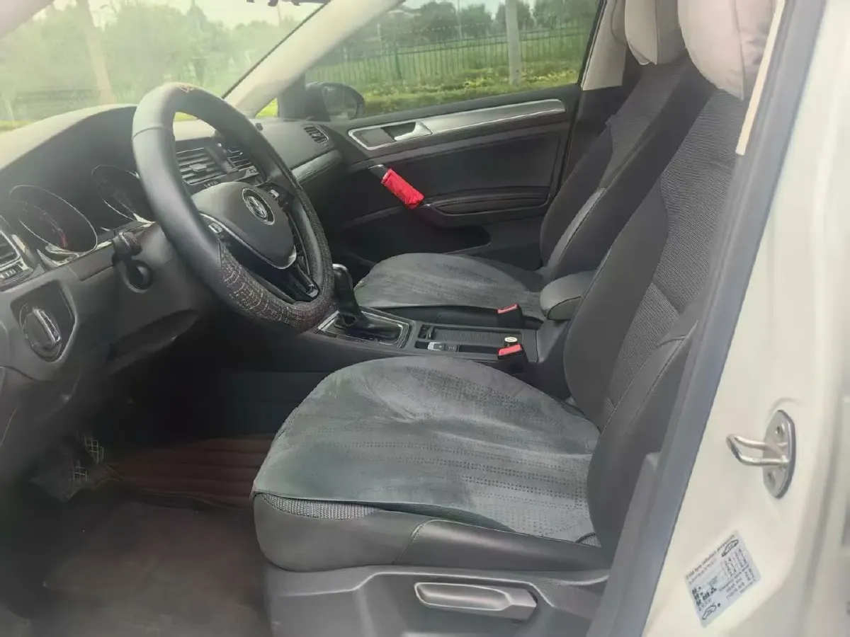 2020 Volkswagen Golf 1.4T 150HP L4 7DCT,autocango,china used car exporter,china ev exporter,chinese used car exporter,chinese used ev exporter