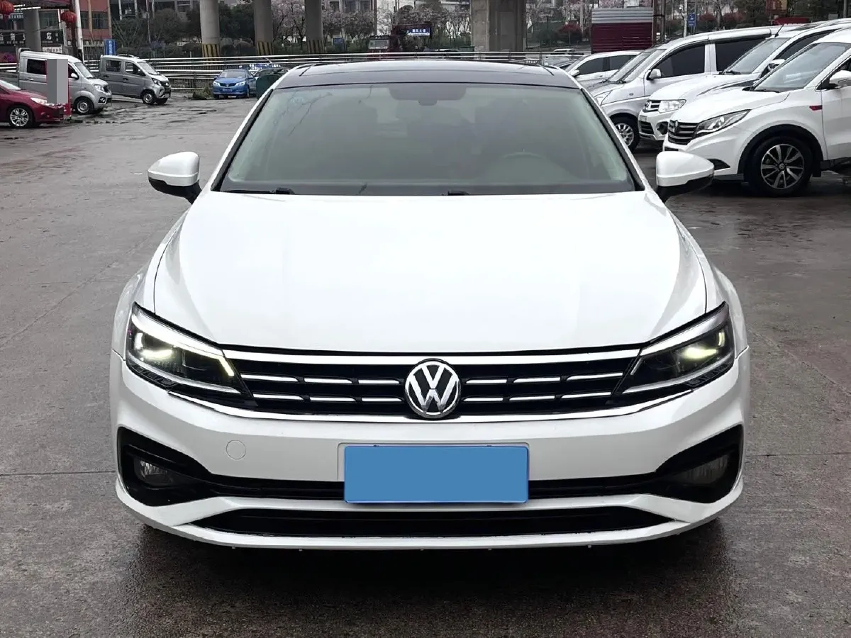 2019 Volkswagen Passat 1.4T 150HP L4 7DCT,autocango,china used car exporter,china ev exporter,chinese used car exporter,chinese used ev exporter