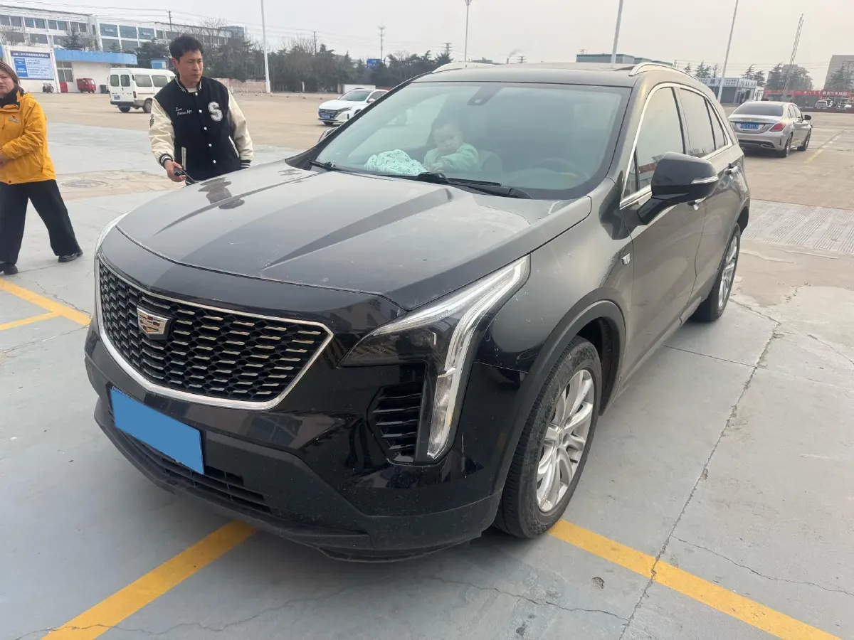 2020 Cadillac XT4 2.0T 241HP L4 9AT,autocango,china used car exporter,china ev exporter,chinese used car exporter,chinese used ev exporter
