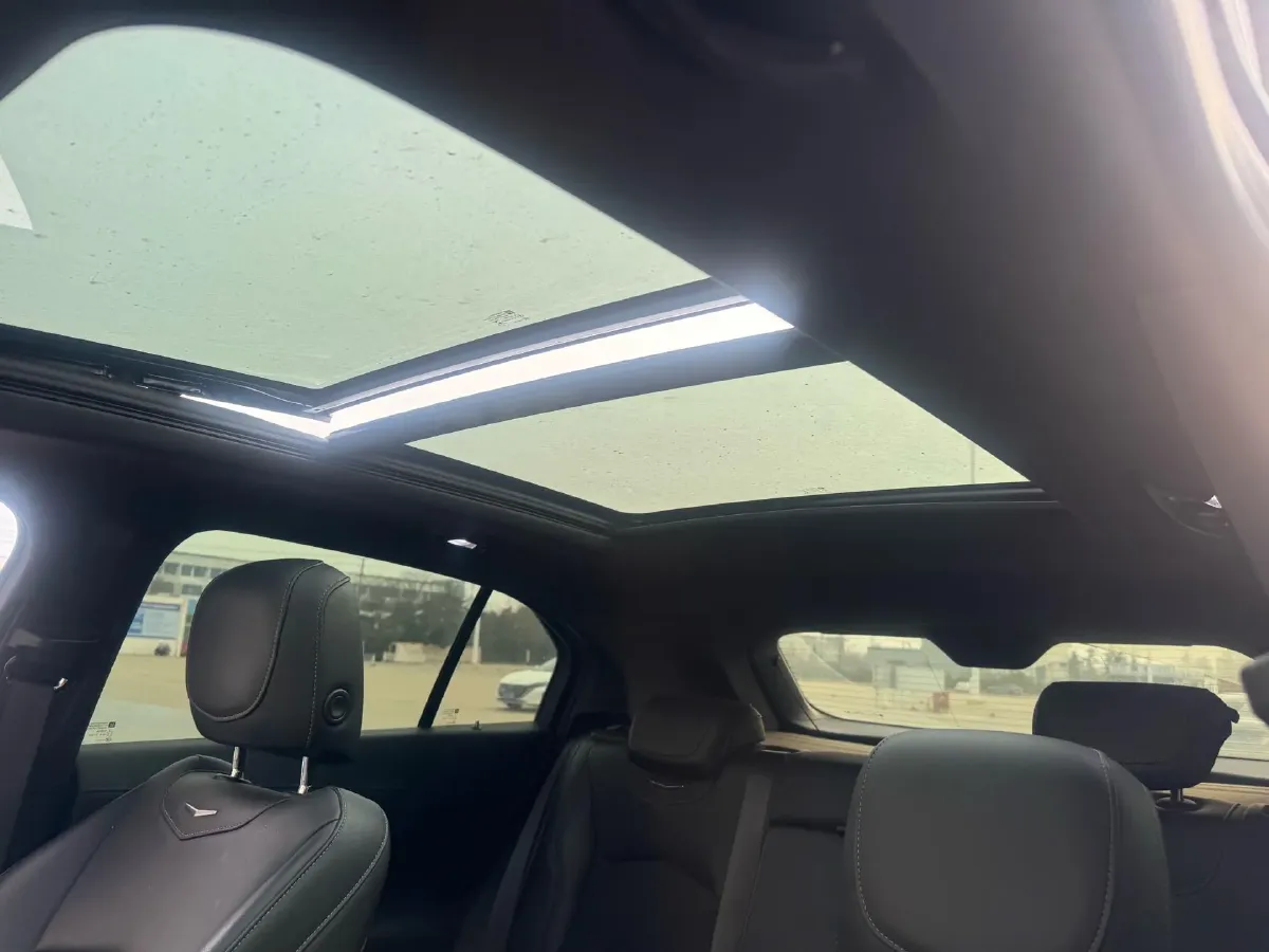 2020 Cadillac XT4 2.0T 241HP L4 9AT,autocango,china used car exporter,china ev exporter,chinese used car exporter,chinese used ev exporter