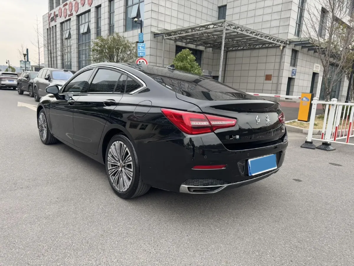 2020 HongQi H5 1.5T 169HP L4 7DCT,autocango,china used car exporter,china ev exporter,chinese used car exporter,chinese used ev exporter