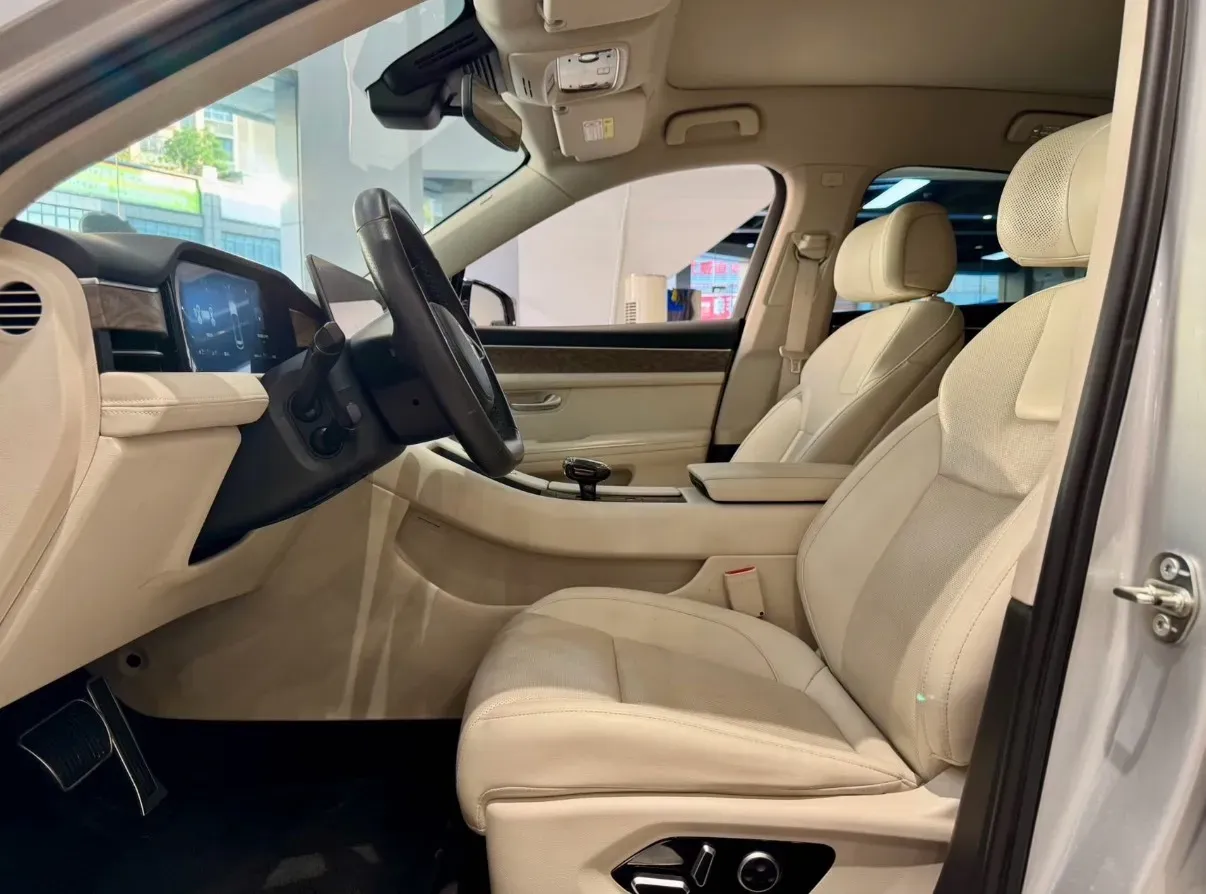 2022 Isuzu Mu-X 2.0T 220HP L4 8AT,autocango,china used car exporter,china ev exporter,chinese used car exporter,chinese used ev exporter