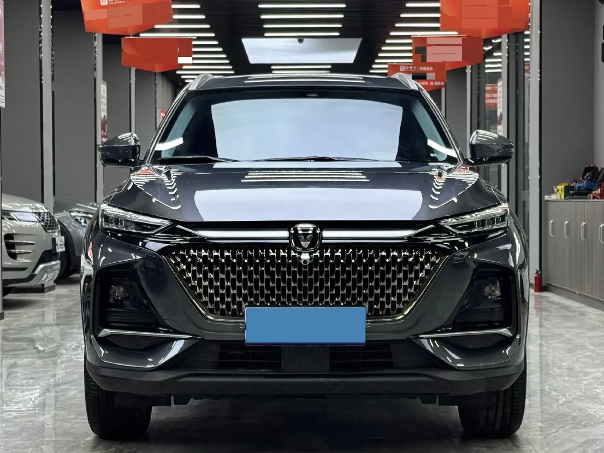 2024 ChangAn X7 PLUS 1.5T 188HP L4 7DCT,autocango,china used car exporter,china ev exporter,chinese used car exporter,chinese used ev exporter