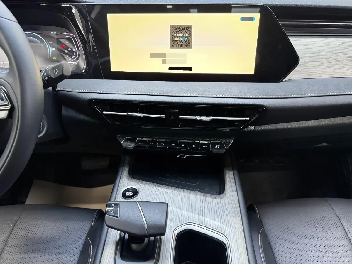 2024 ChangAn X7 PLUS 1.5T 188HP L4 7DCT,autocango,china used car exporter,china ev exporter,chinese used car exporter,chinese used ev exporter