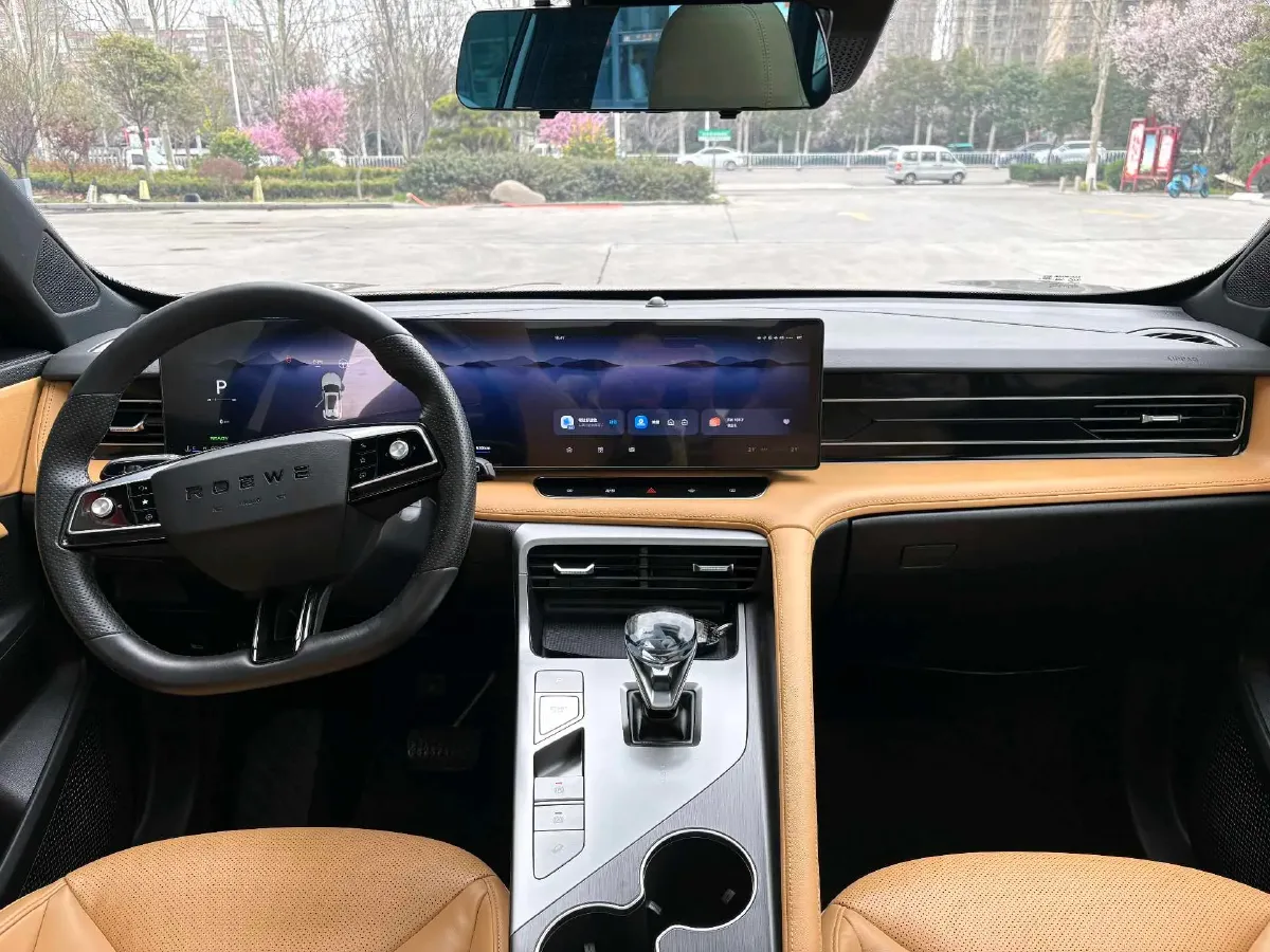 2023 Roewe RX5 1.5T 188HP L4 AMT PHEV 12.3KWH,autocango,china used car exporter,china ev exporter,chinese used car exporter,chinese used ev exporter