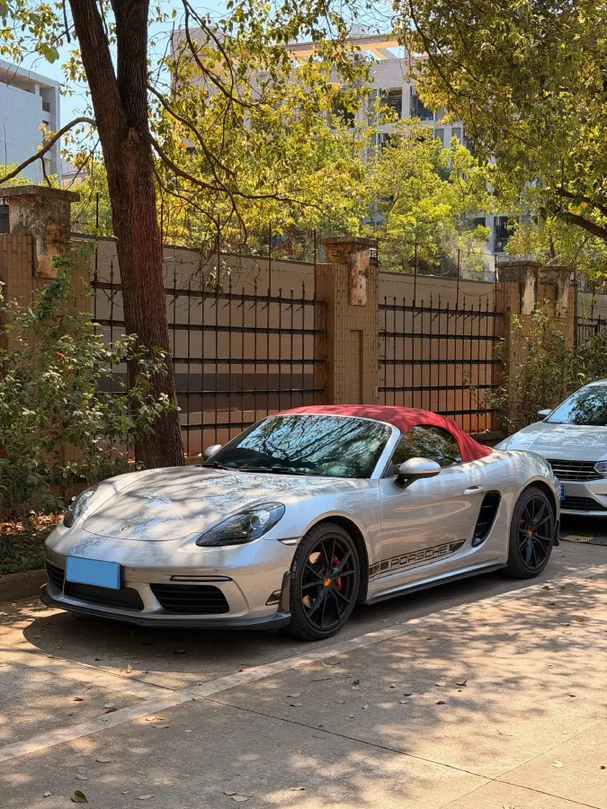 2018 Porsche 718 2.0T 250HP H4 7DCT,autocango,china used car exporter,china ev exporter,chinese used car exporter,chinese used ev exporter