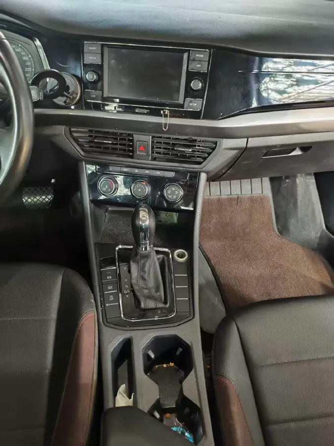 2020 Volkswagen Bora 1.5L 113HP L4 6AT,autocango,china used car exporter,china ev exporter,chinese used car exporter,chinese used ev exporter
